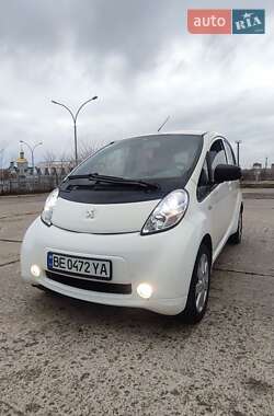 Хэтчбек Peugeot iOn 2014 в Южноукраинске