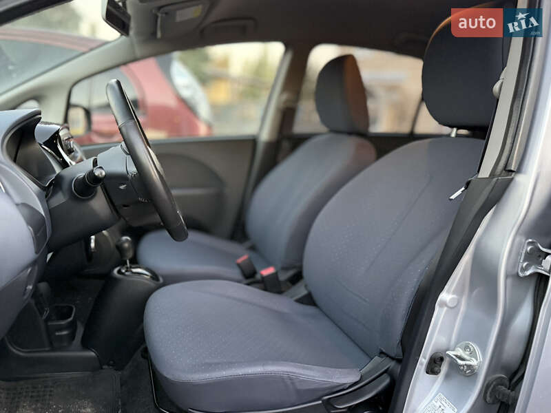 Хэтчбек Peugeot iOn 2013 в Житомире фото 5 Хэтчбек Peugeot iOn 2013 в Житомире