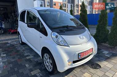 Хетчбек Peugeot iOn 2015 в Луцьку