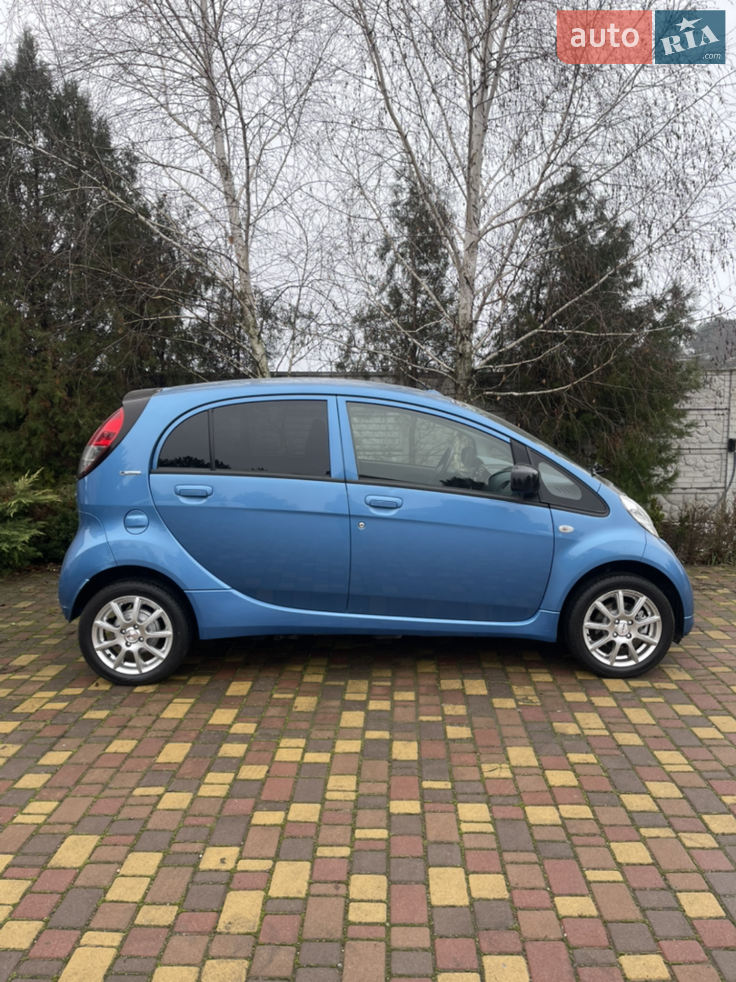 2011 Peugeot iOn - мініатюра 6