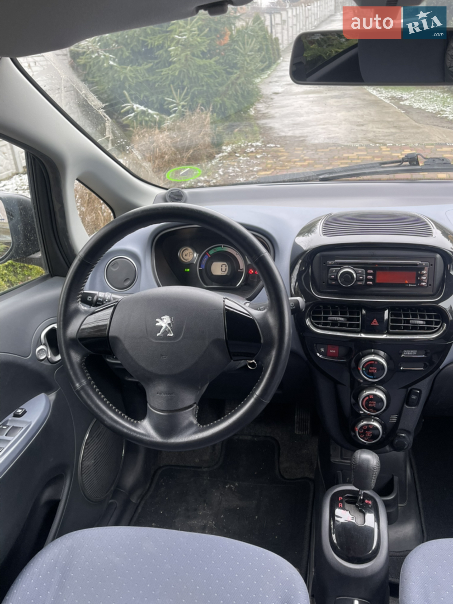 2011 Peugeot iOn - мініатюра 15