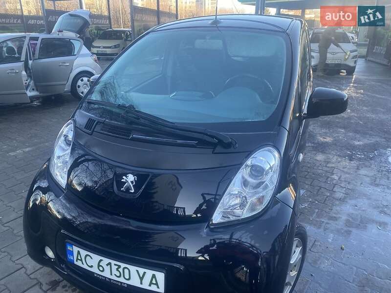 Peugeot iOn 2014 Peugeot iOn 2014