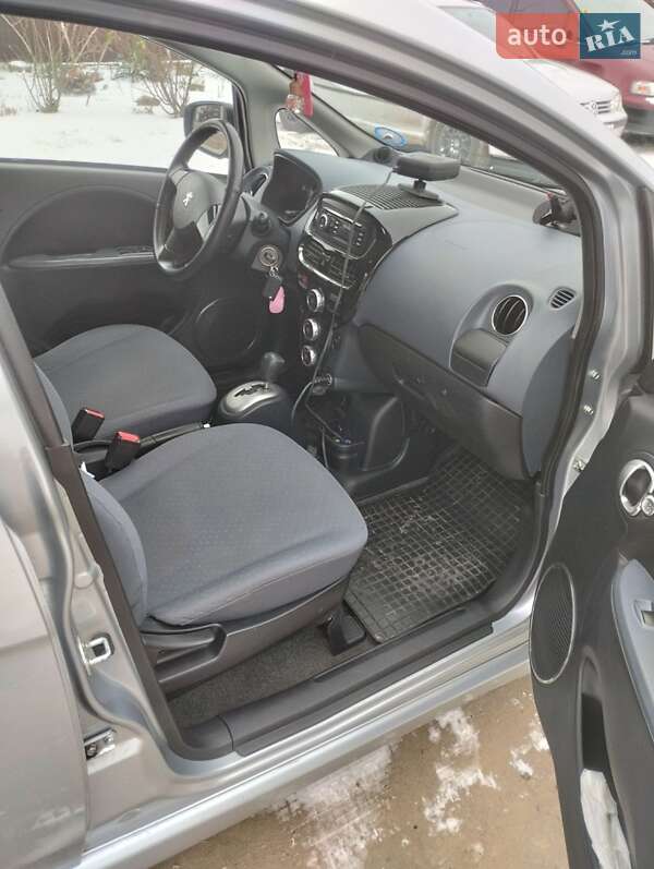 Хетчбек Peugeot iOn 2011 в Житомирі фото 12 Хетчбек Peugeot iOn 2011 в Житомирі