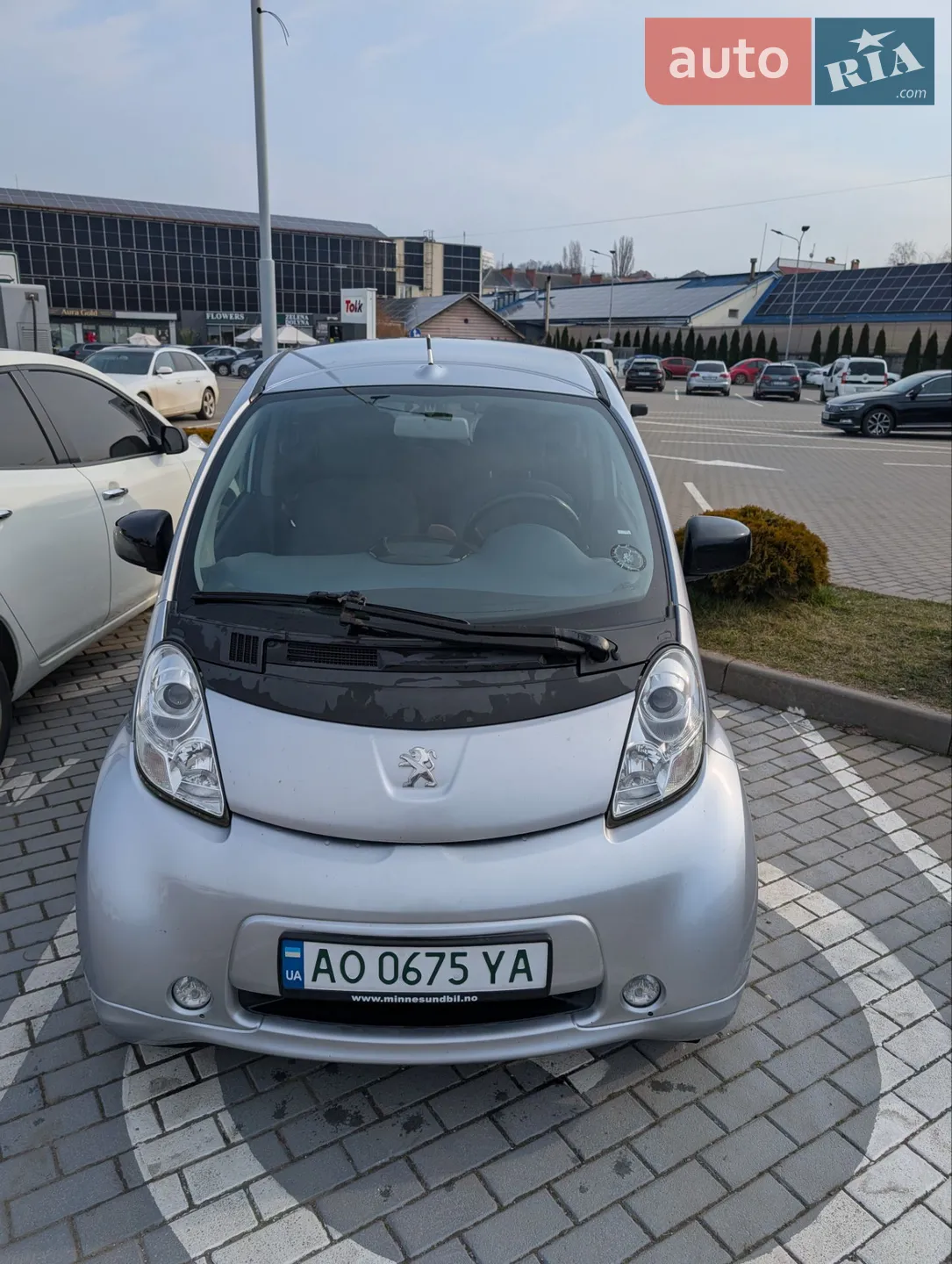 2012 Peugeot iOn - мініатюра 8