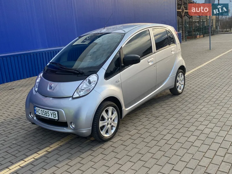 Peugeot iOn