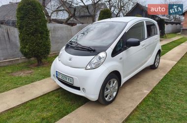 Хэтчбек Peugeot iOn 2011 в Калуше