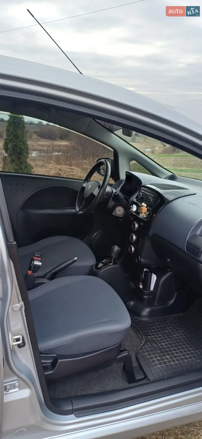 2011 Peugeot iOn - мініатюра 3