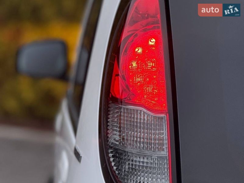 Хэтчбек Peugeot iOn 2019 в Стрые