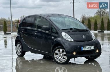 Хэтчбек Peugeot iOn 2013 в Звягеле