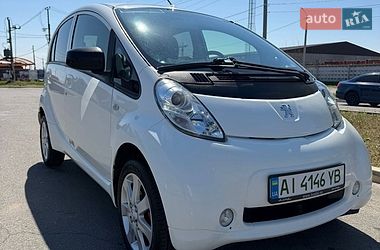 Хэтчбек Peugeot iOn 2014 в Буче