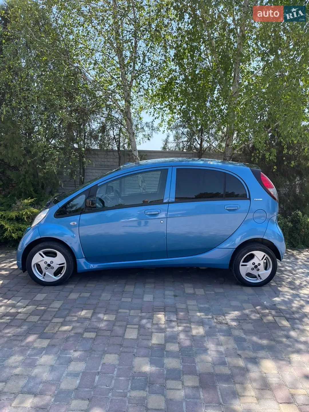 2012 Peugeot iOn - мініатюра 6