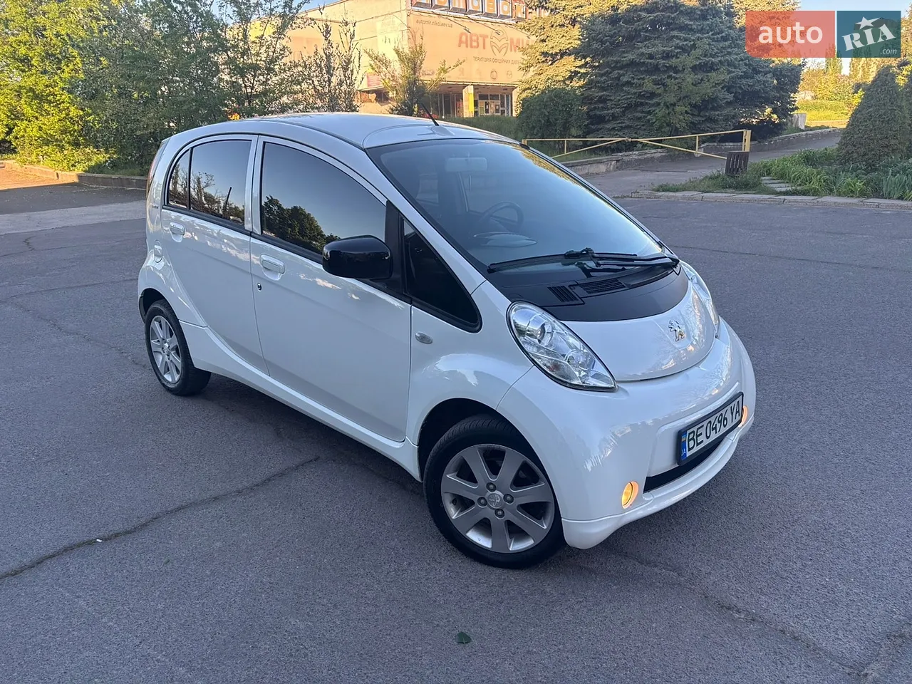 2012 Nissan Leaf - мініатюра 27