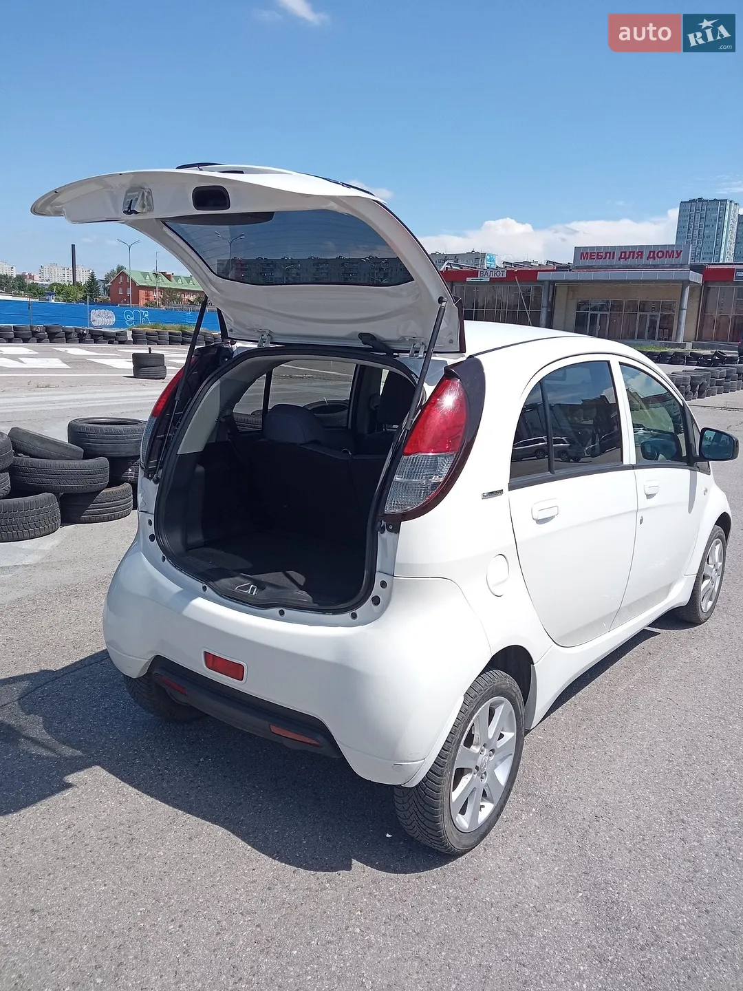 2016 Peugeot iOn - мініатюра 10