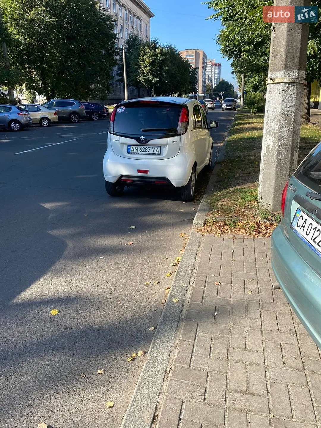 2012 Peugeot iOn - мініатюра 2