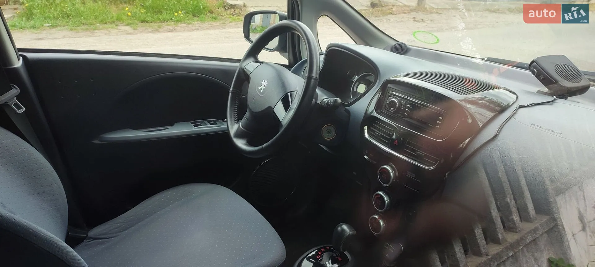 2012 Peugeot iOn - мініатюра 7