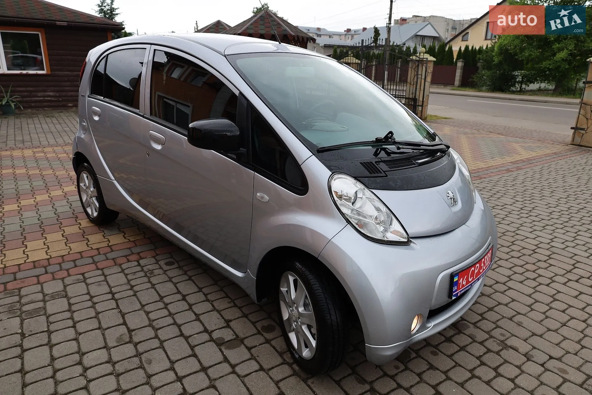 2014 Peugeot iOn - мініатюра 14
