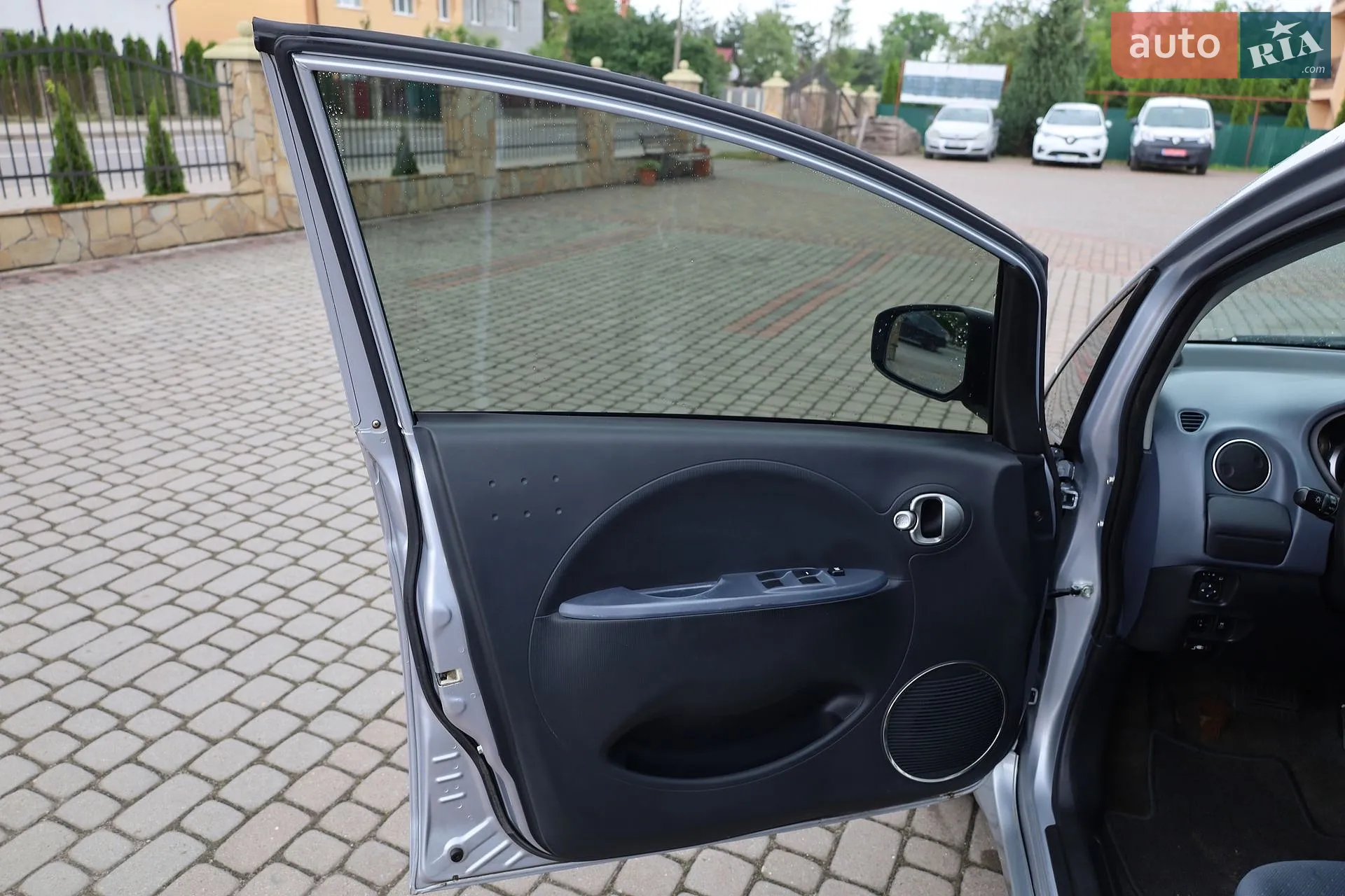 2014 Peugeot iOn - мініатюра 24
