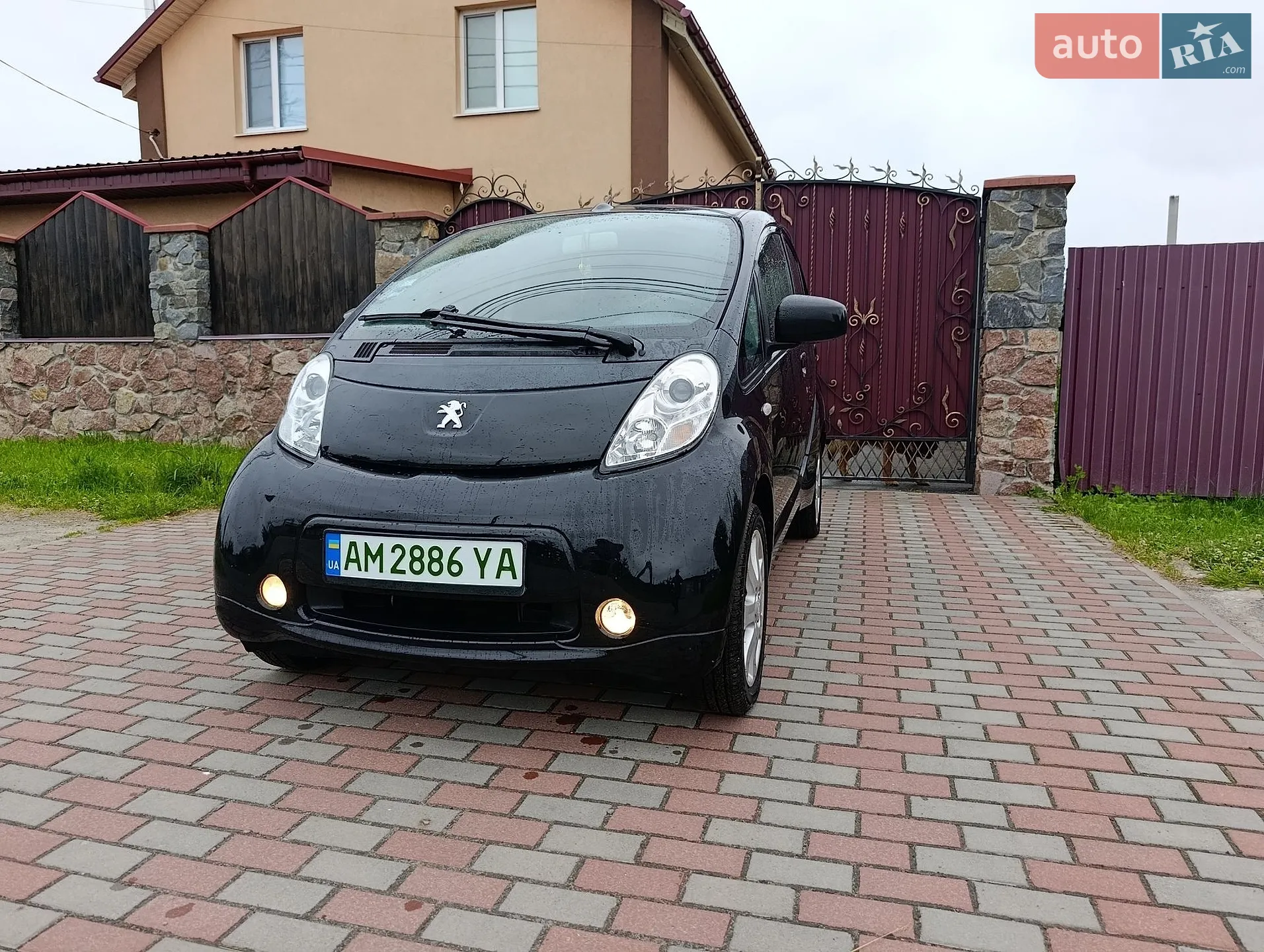 2012 Peugeot iOn - мініатюра 2