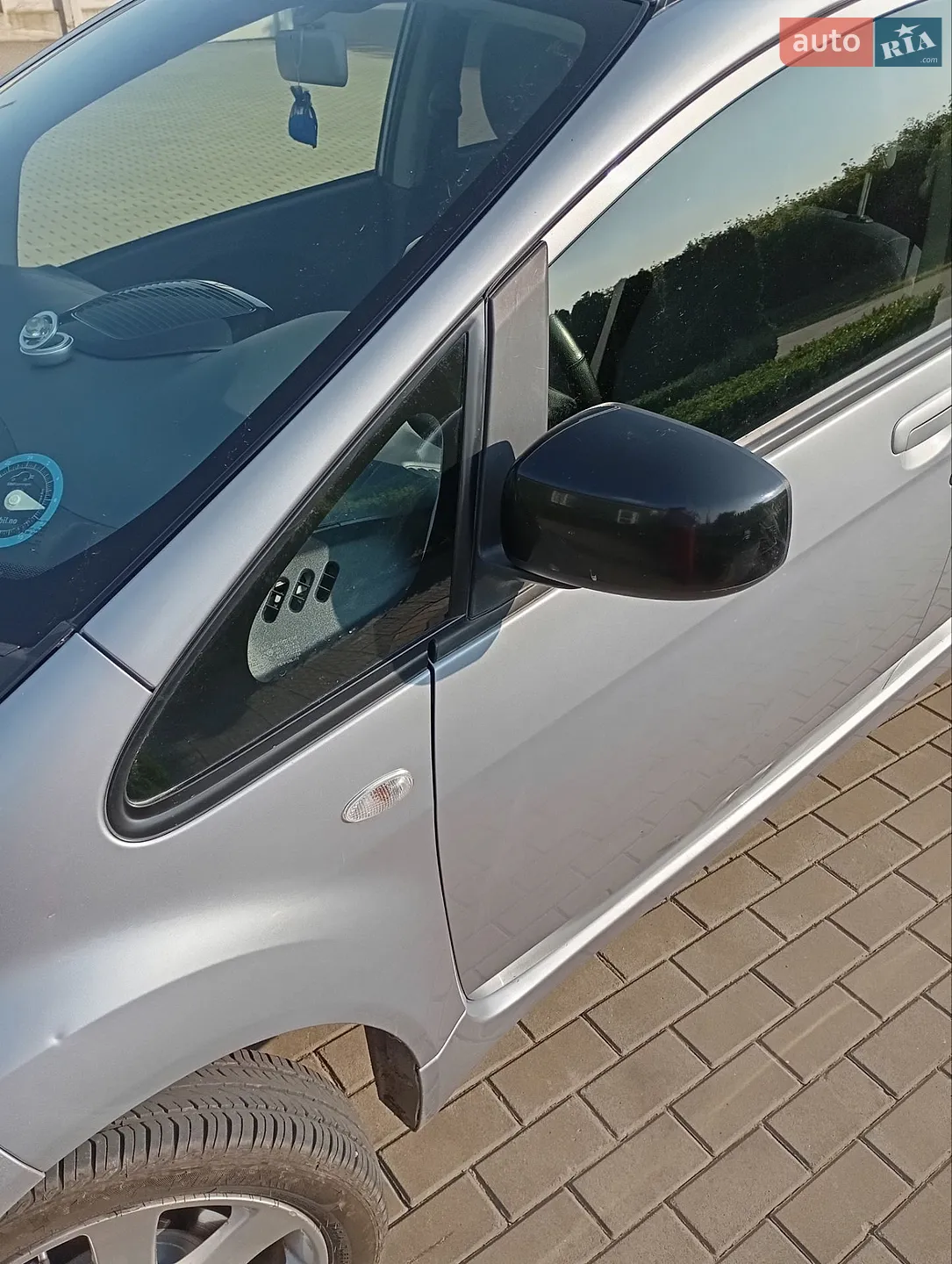 2014 Peugeot iOn - мініатюра 2