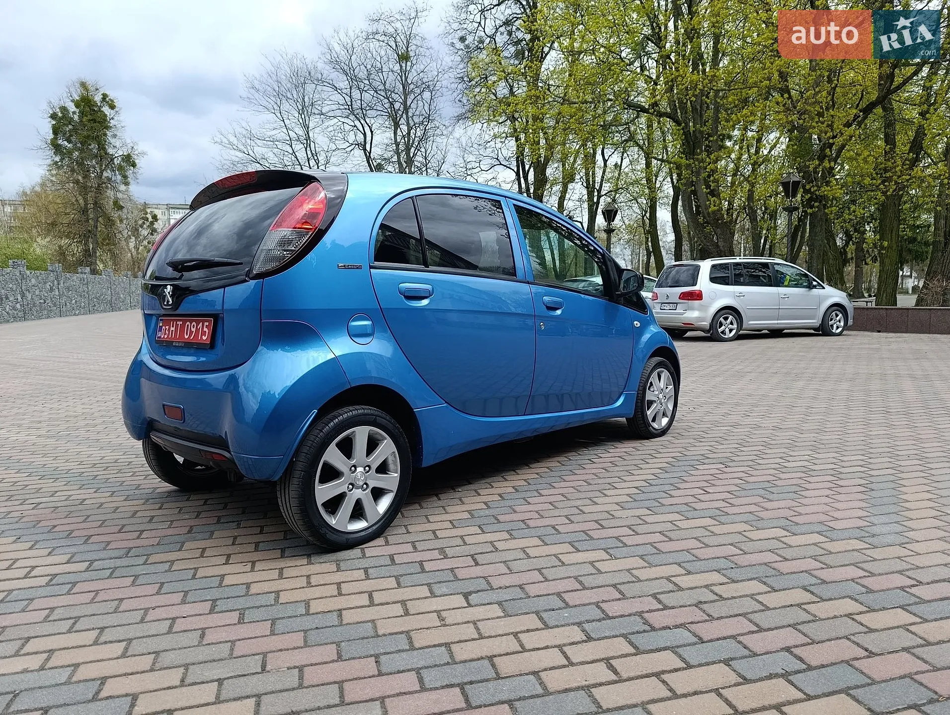 2011 Peugeot iOn - мініатюра 6