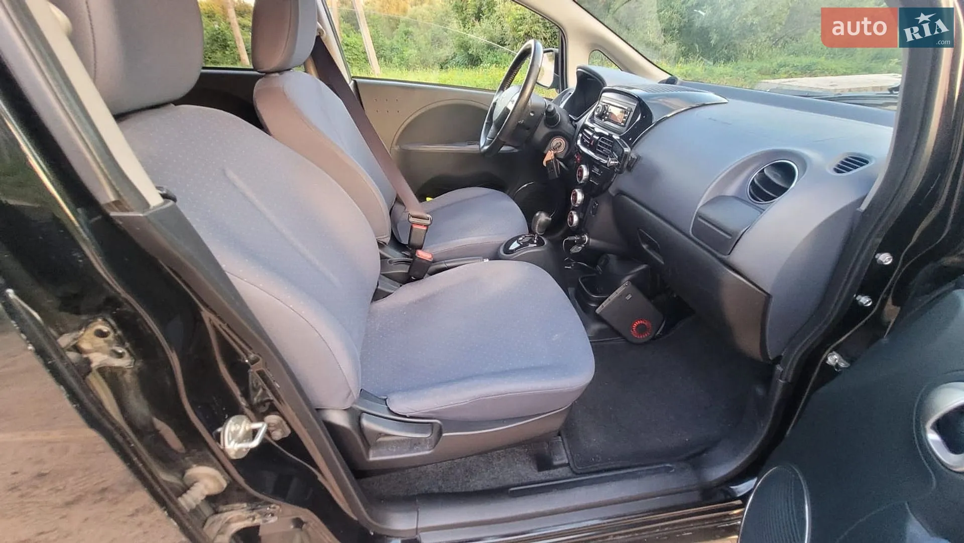 2012 Peugeot iOn - мініатюра 14