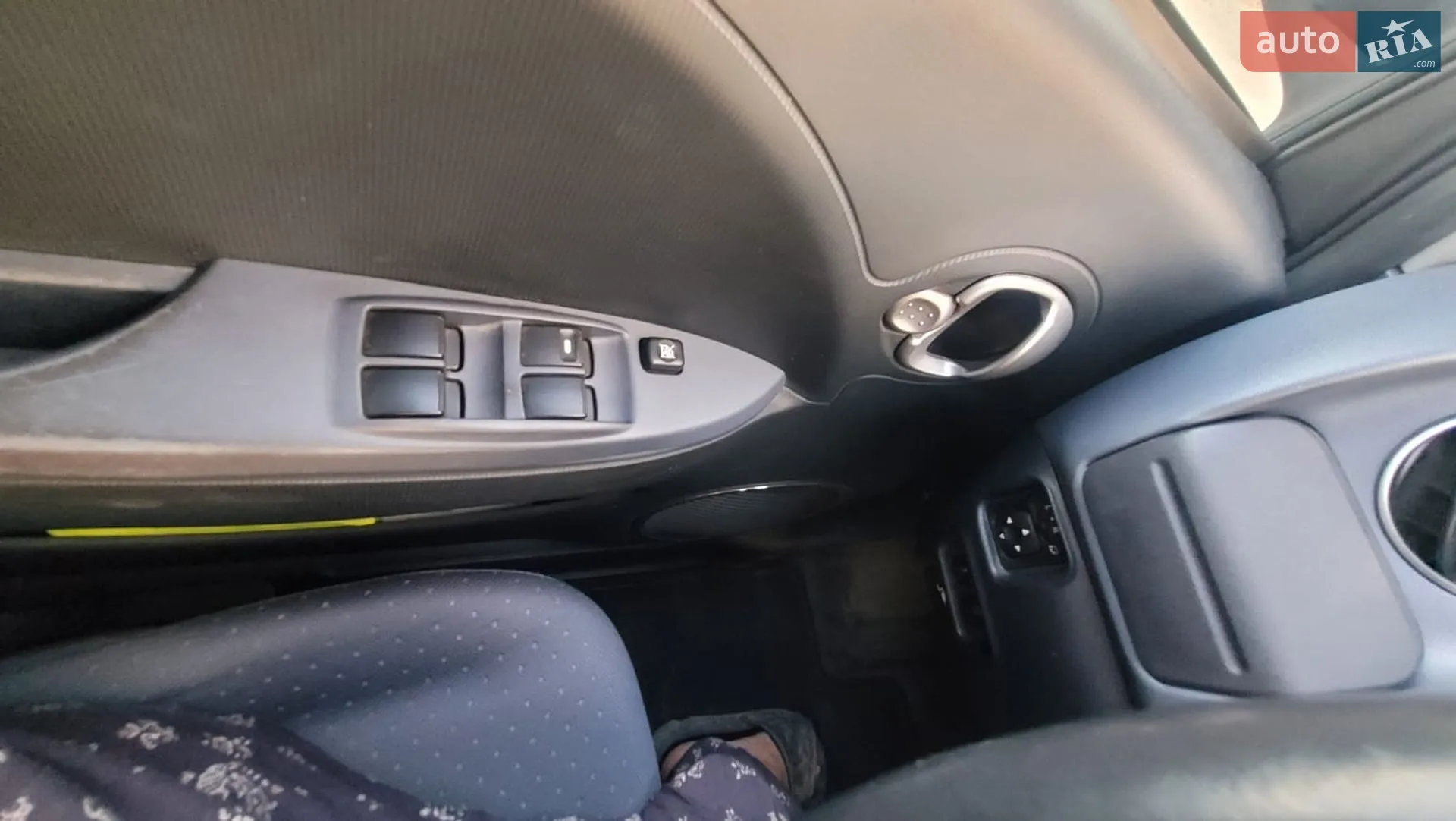2012 Peugeot iOn - мініатюра 16