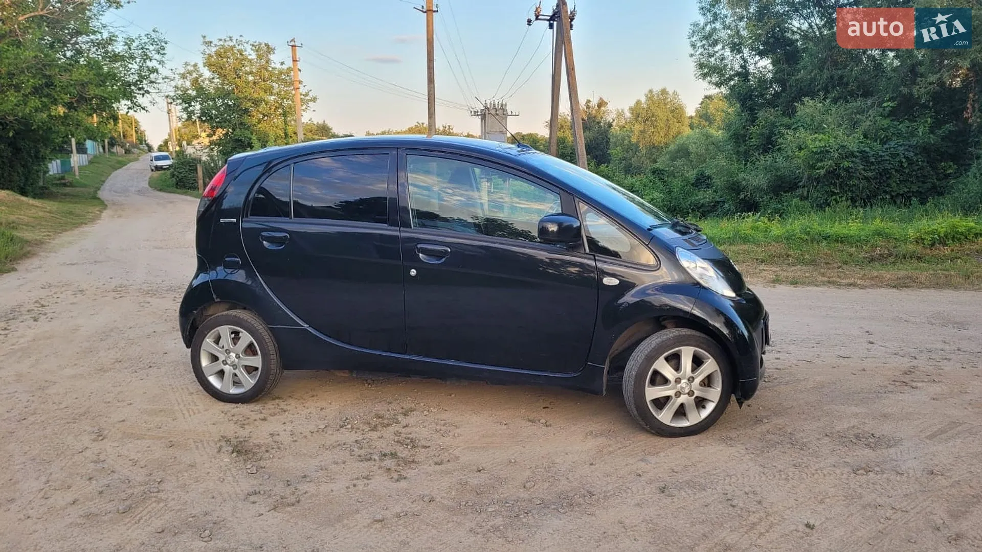 2012 Peugeot iOn - мініатюра 8