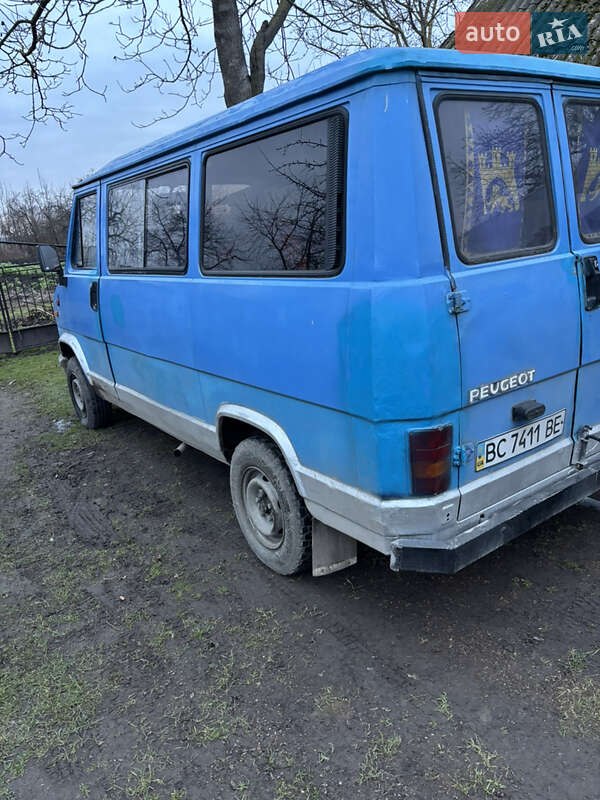 Микроавтобус Peugeot J5 1990 в Буске