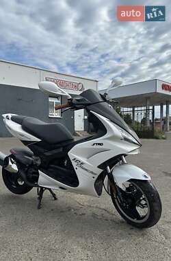 Максі-скутер Peugeot Jet Force 2010 в Кілії