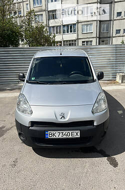 Легковой фургон (до 1,5 т) Peugeot Partner груз. 2012 в Ровно