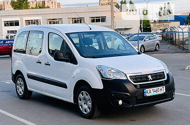 Унiверсал Peugeot Partner пасс. 2016 в Києві