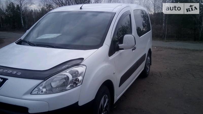 Универсал Peugeot Partner 2011 в Киеве