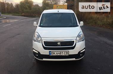 Грузопассажирский фургон Peugeot Partner 2015 в Дубно