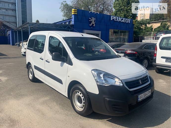Грузопассажирский фургон Peugeot Partner 2017 в Киеве