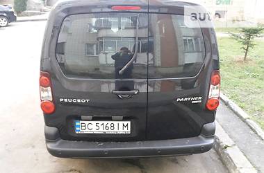 Вантажопасажирський фургон Peugeot Partner 2016 в Львові