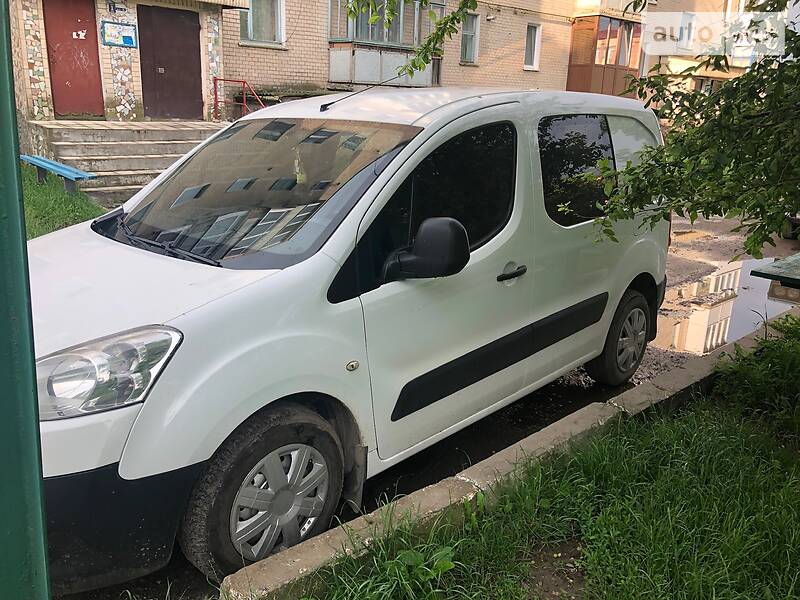 Минивэн Peugeot Partner 2009 в Волочиске