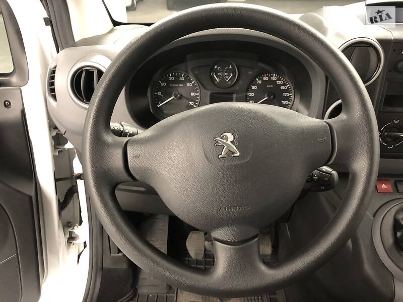 Універсал Peugeot Partner 2017 в Києві фото 7 Універсал Peugeot Partner 2017 в Києві