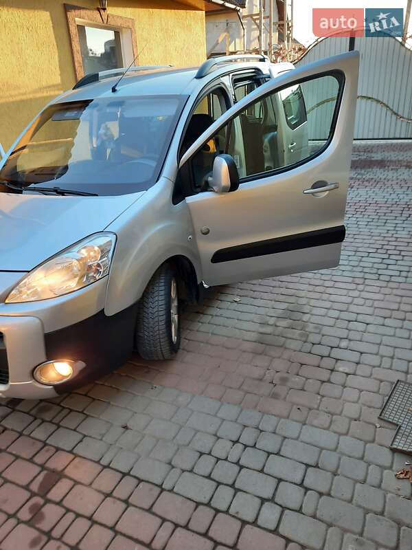 Мінівен Peugeot Partner 2011 в Чернівцях фото 2 Мінівен Peugeot Partner 2011 в Чернівцях