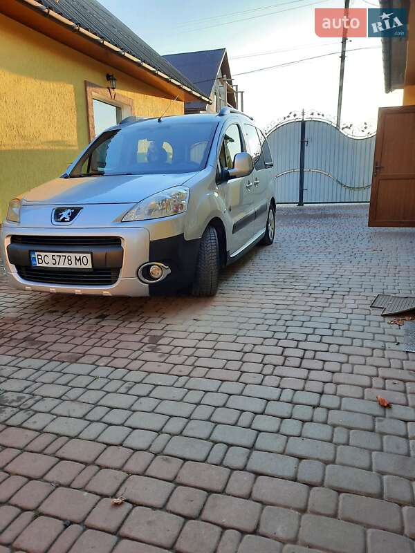 Мінівен Peugeot Partner 2011 в Чернівцях фото 18 Мінівен Peugeot Partner 2011 в Чернівцях