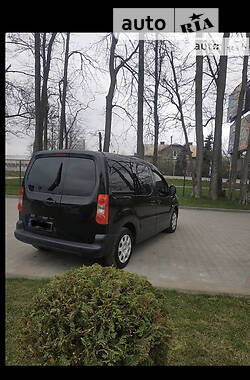 Универсал Peugeot Partner 2011 в Иршаве