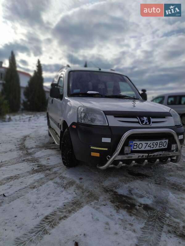 Мінівен Peugeot Partner 2005 в Чорткові
