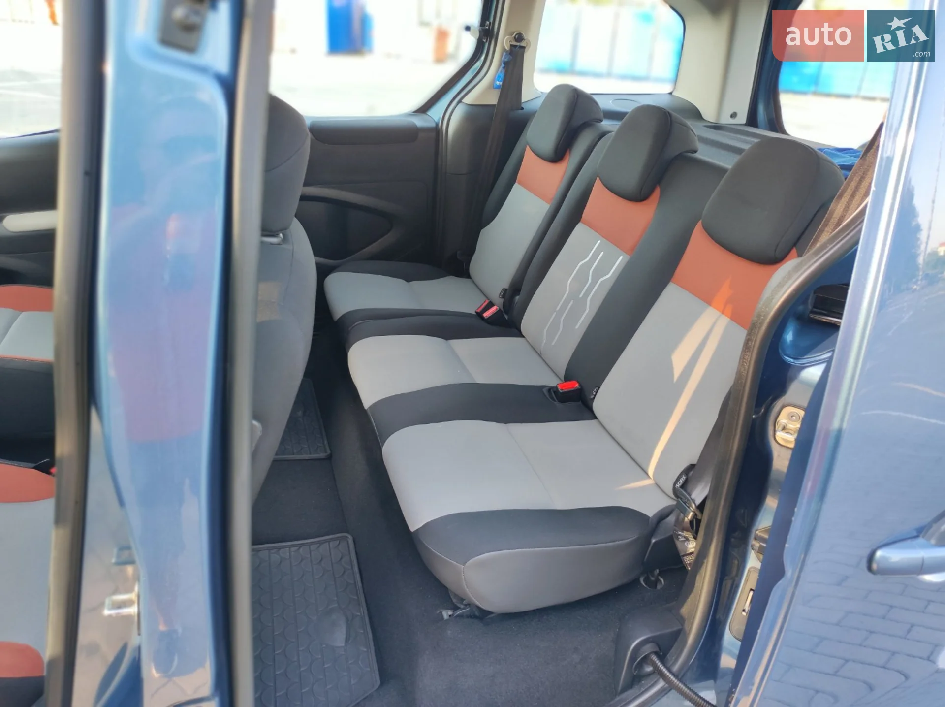 2015 Peugeot Partner - мініатюра 16