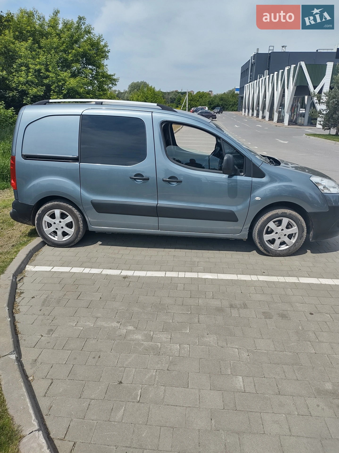 2010 Peugeot Partner - мініатюра 9