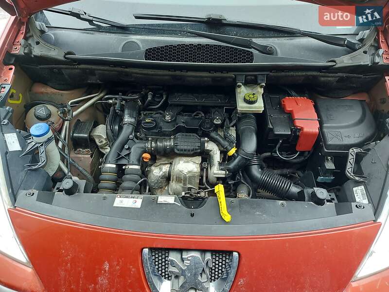 Мінівен Peugeot Partner 2012 в Рівному