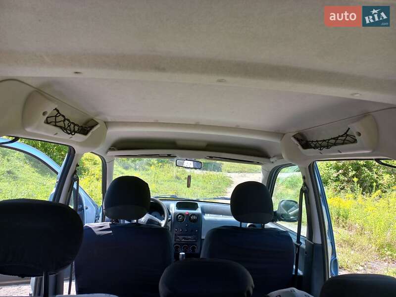 Минивэн Peugeot Partner 2004 в Староконстантинове