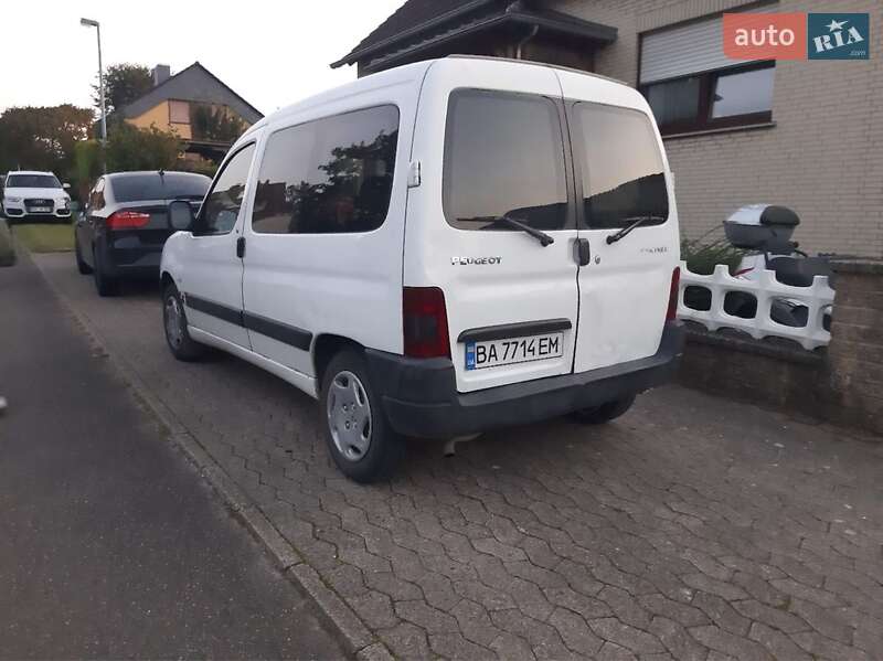 Мінівен Peugeot Partner 2005 в Новомиргороді