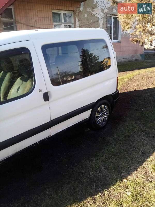 Минивэн Peugeot Partner 2004 в Смеле