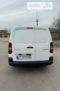 Грузовой фургон Peugeot Partner 2017 в Львове