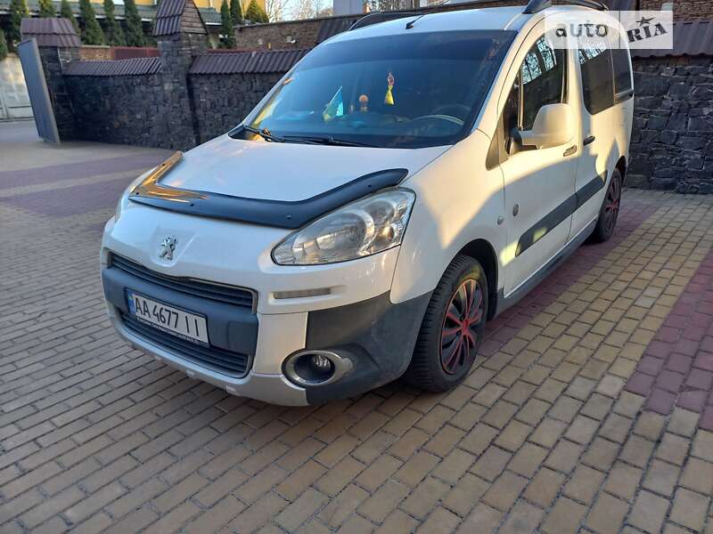 Минивэн Peugeot Partner 2014 в Киеве