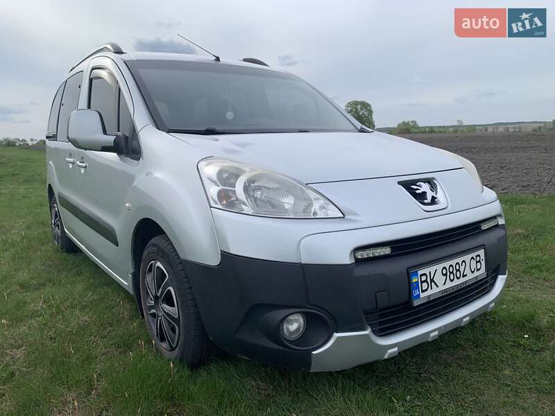 Мінівен Peugeot Partner 2011 в Рівному